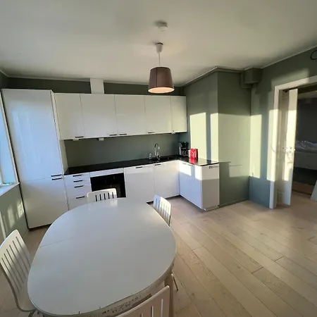 Cozy With Short Distance To The Center Apartamento *