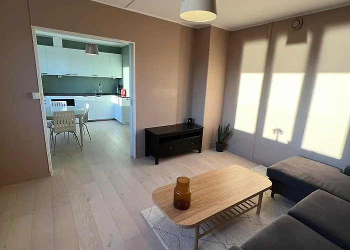 Cozy With Short Distance To The Center Apartamento